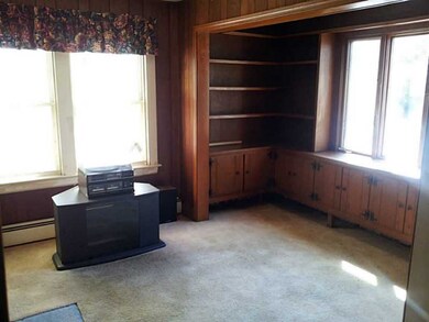 Studio/Study/Office.