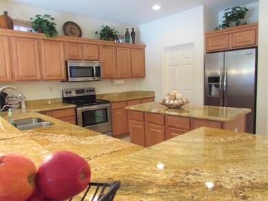Island Kitchen, Gorgeous Granite
