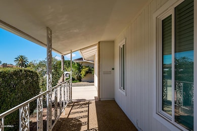 5 Porch pebble finish