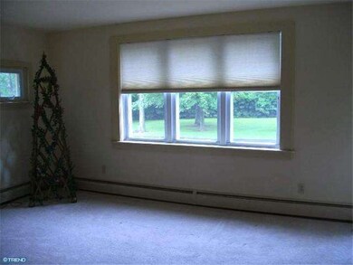 136 Lincoln Ave, Orwigsburg, PA 17961 - photo 4