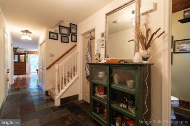 23 Village Ct, Wilmington, DE 19805 - photo 3