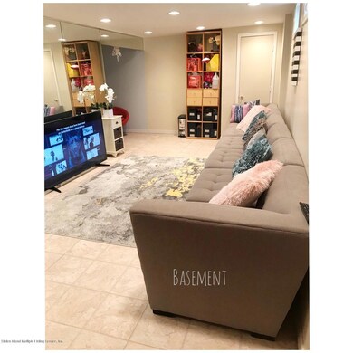 429 Willow Rd E unit 2, Staten Island, NY 10314 - photo 7