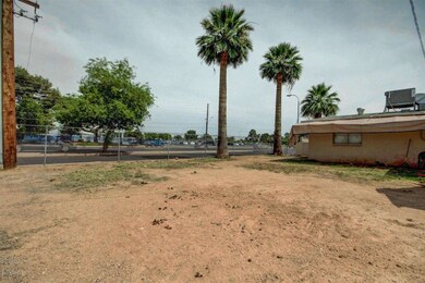 7502 W Mitchell Dr, Phoenix, AZ 85033 - photo 6