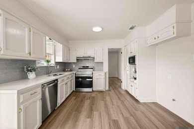 1005 E Palmview St, Gonzales, LA 70737 - photo 5