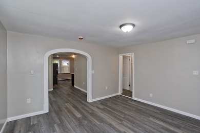 61 Pine St, Holyoke, MA 01040 - photo 4