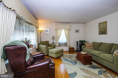 1239 Commonwealth Blvd, Reading, PA 19607 - photo 3
