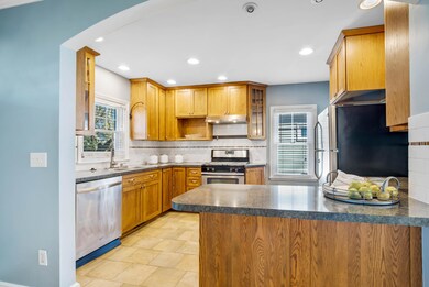 283 E Royal Forest Blvd, Columbus, OH 43214 - photo 7