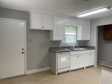 718 Willow St, Waller, TX 77484 - photo 5