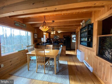 190 Log Cabin Ln, Berkeley Springs, WV 25411 - photo 4