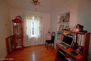 2601 Farmington Dr, Alexandria, VA 22303 - photo 6