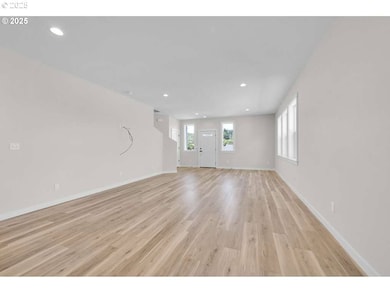 1028 Forest Heights St, Sutherlin, OR 97479 - photo 7