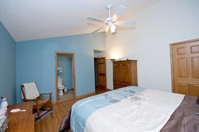 1325 Morningstar Ct, Naperville, IL 60564 - photo 3