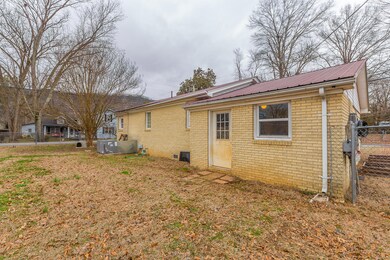 213 W 3rd HD_-7