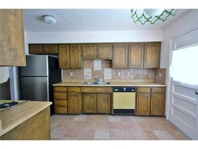 10808 Miller Barber Dr, El Paso, TX 79935 - photo 5