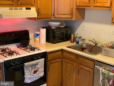 8020 Craig St, Philadelphia, PA 19136 - photo 5