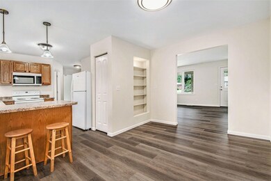 8687 Lilac Ln, Berrien Springs, MI 49103 - photo 4