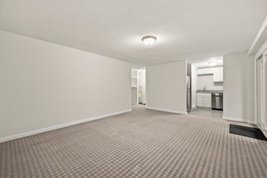 38 Burgundy Hill Ln, Middletown, CT 06457 - photo 4