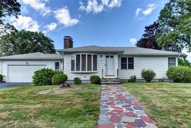 165 Glen Hills Dr, Cranston, RI 02920 - photo 2