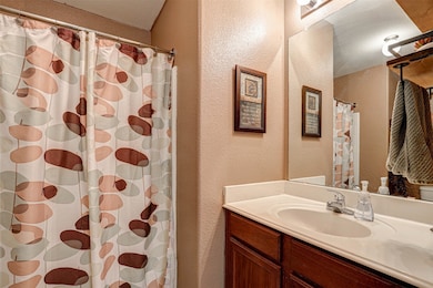 736 Lazy Crest Dr, Fort Worth, TX 76140 - photo 6