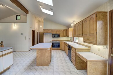 Kitchen 4