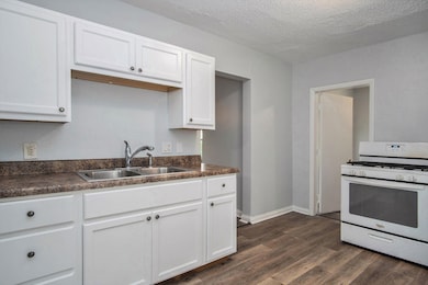 1921 Jiroch St, Muskegon, MI 49442 - photo 3