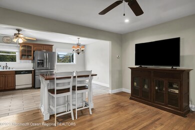 522 Roxbury Rd, Belford, NJ 07718 - photo 6