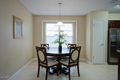 3927 Hunters Lake Cir E, Jacksonville, FL 32210 - photo 6