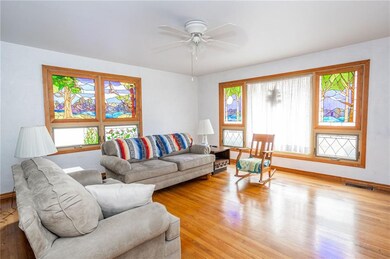 402 Ellenhurst Dr, Anderson, IN 46012 - photo 3