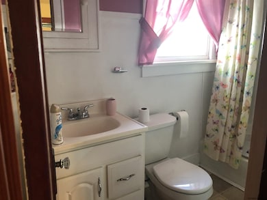 84 Park St, Gloversville, NY 12078 - photo 4