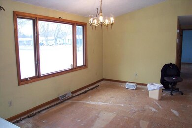 1806 4th Ave N, Menomonie, WI 54751 - photo 4