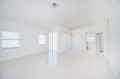 5048 NW 112th Ct, Doral, FL 33178 - photo 3