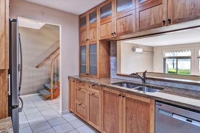 102 S Beach Rd, South Burlington, VT 05403 - photo 6