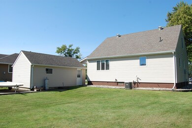 106 N Ludlow rear view and second garage