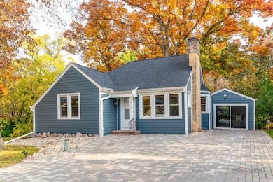 39113 N Cedar Crest Dr, Lake Villa, IL 60046 - photo 2