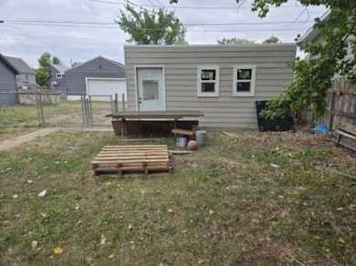 1521 6th Ave N, Great Falls, MT 59401 - photo 3