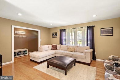 26 Compton Way, Trenton, NJ 08690 - photo 6