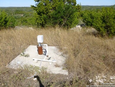 6439 County Road 251, Hondo, TX 78861 - photo 6