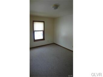 215 1st St unit 3, Slatington, PA 18080 - photo 4