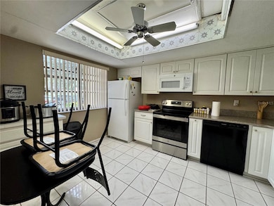 11231 Dollar Lake Dr unit 1, Port Richey, FL 34668 - photo 3