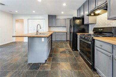 22041 Velicata St, Woodland Hills, CA 91364 - photo 5