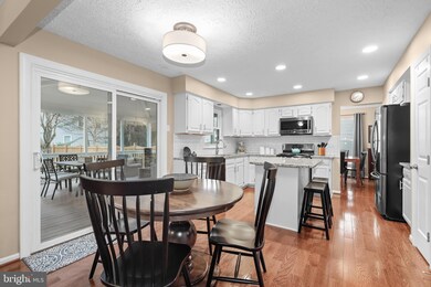 5615 Roundtree Ln, Columbia, MD 21045 - photo 3