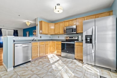 7 Boxberry Ln unit 7, Rockland, MA 02370 - photo 5