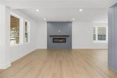 1327 New Jersey St, Lawrence, KS 66044 - photo 6