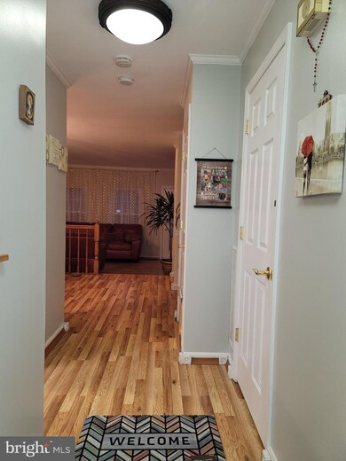 7075 Gresham Ct W, Frederick, MD 21703 - photo 4