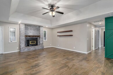 912 Brooke Ct, Nixa, MO 65714 - photo 2