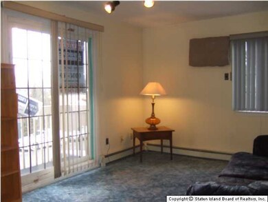 85 Gardenia Ln, Staten Island, NY 10314 - photo 7