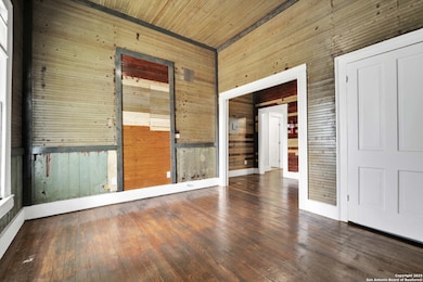 121 Howard St unit 2, San Antonio, TX 78212 - photo 3