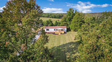 3639 Jennifer View Dr, Asheboro, NC 27205 - photo 2