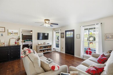 141 Matt Dr, Scottsville, TN 42164 - photo 3