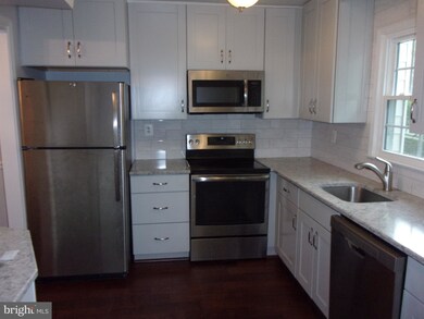 2989 Cashel Ln, Vienna, VA 22181 - photo 3